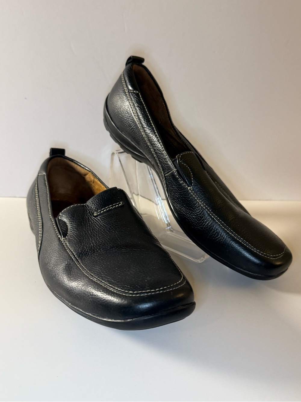 Naturalizer | Shoes | Naturalizer Womens Black Leather Slipon Loafers